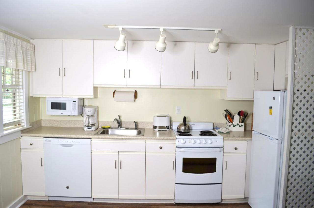 Edgartown Commons Vacation Apartments エクステリア 写真