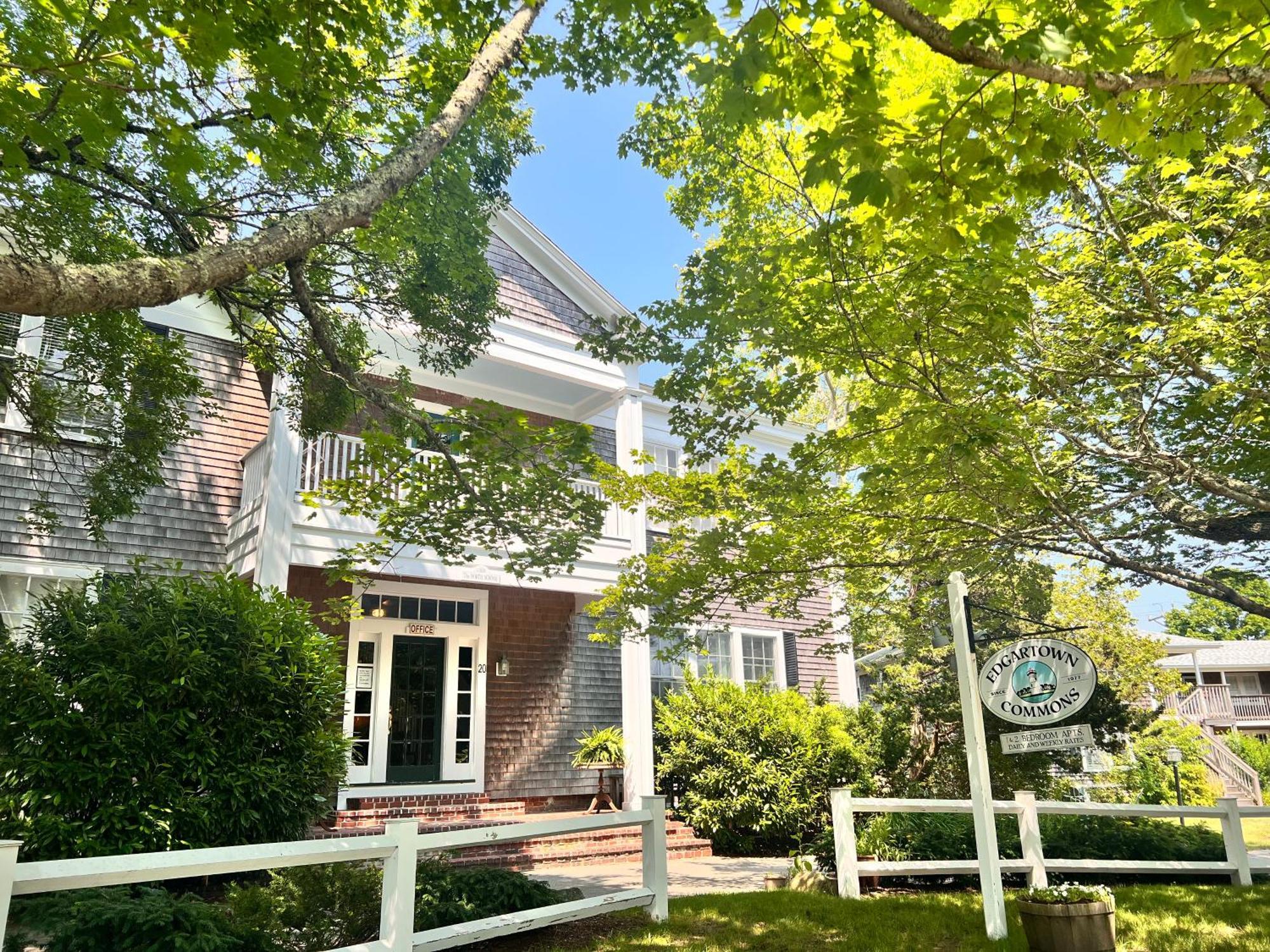 Edgartown Commons Vacation Apartments エクステリア 写真
